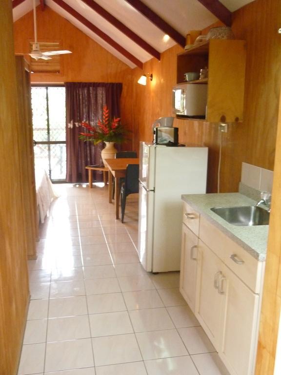 Aroko Bungalows Villa Avarua Bagian luar foto