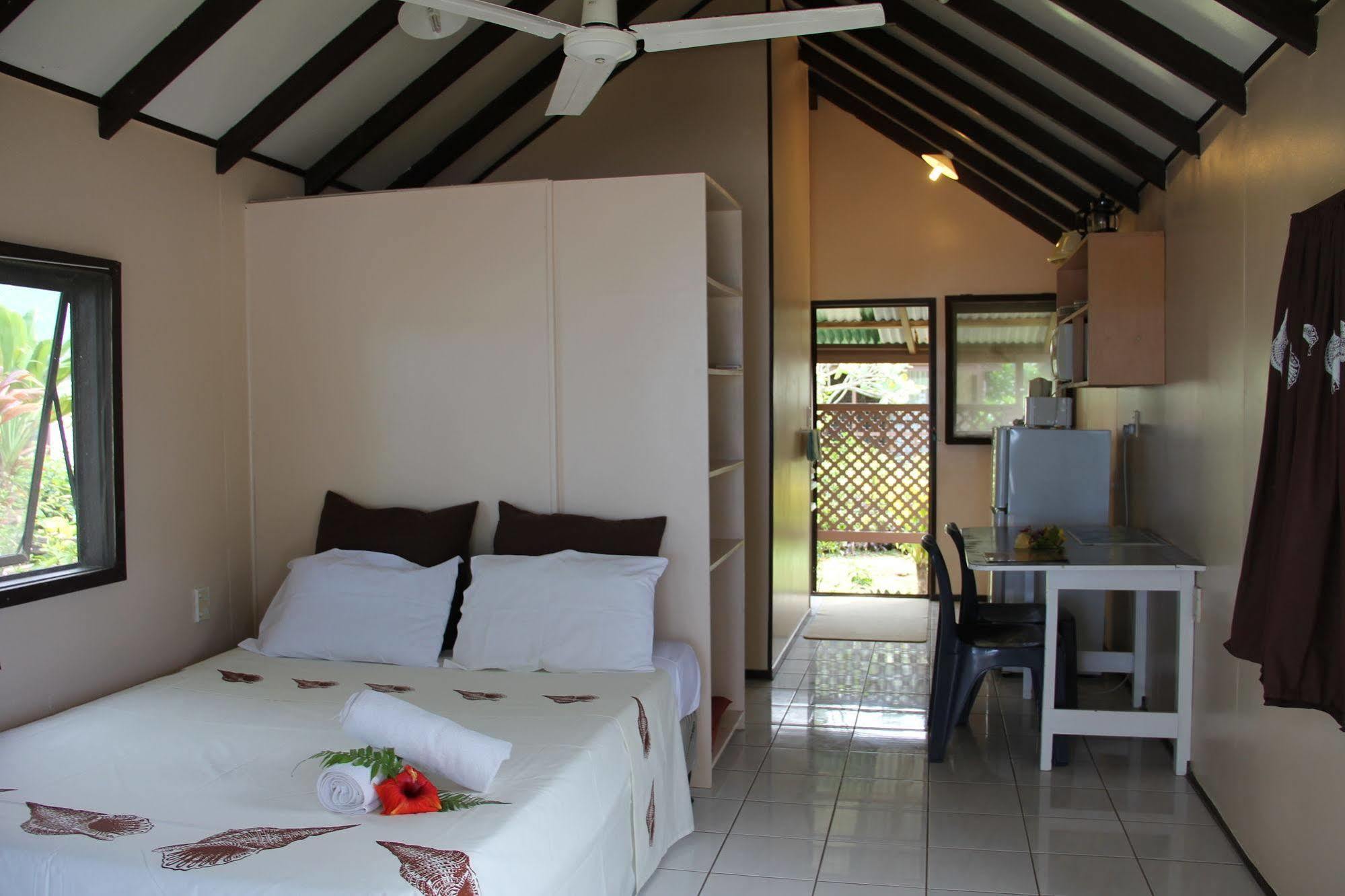 Aroko Bungalows Villa Avarua Bagian luar foto