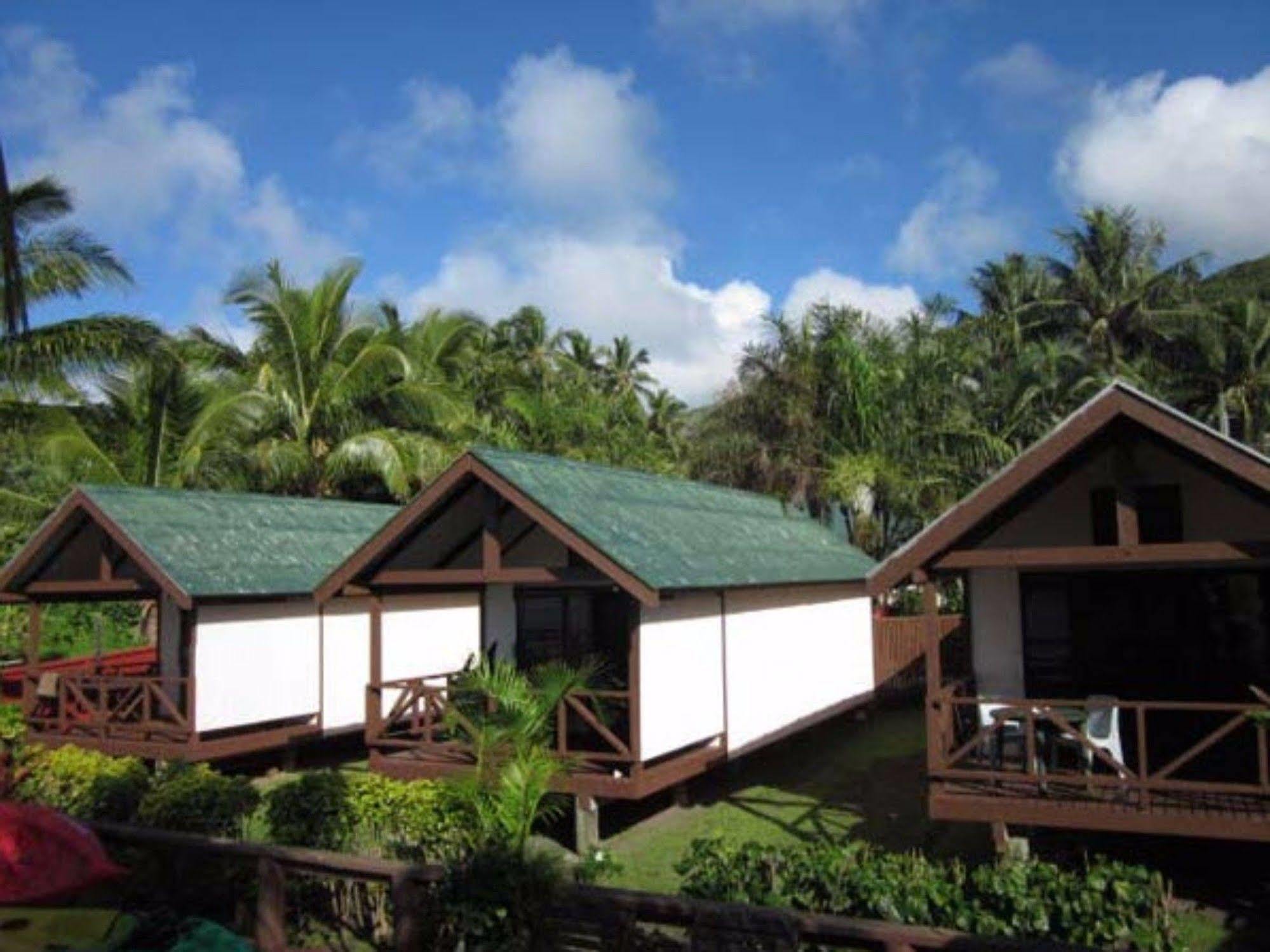Aroko Bungalows Villa Avarua Bagian luar foto