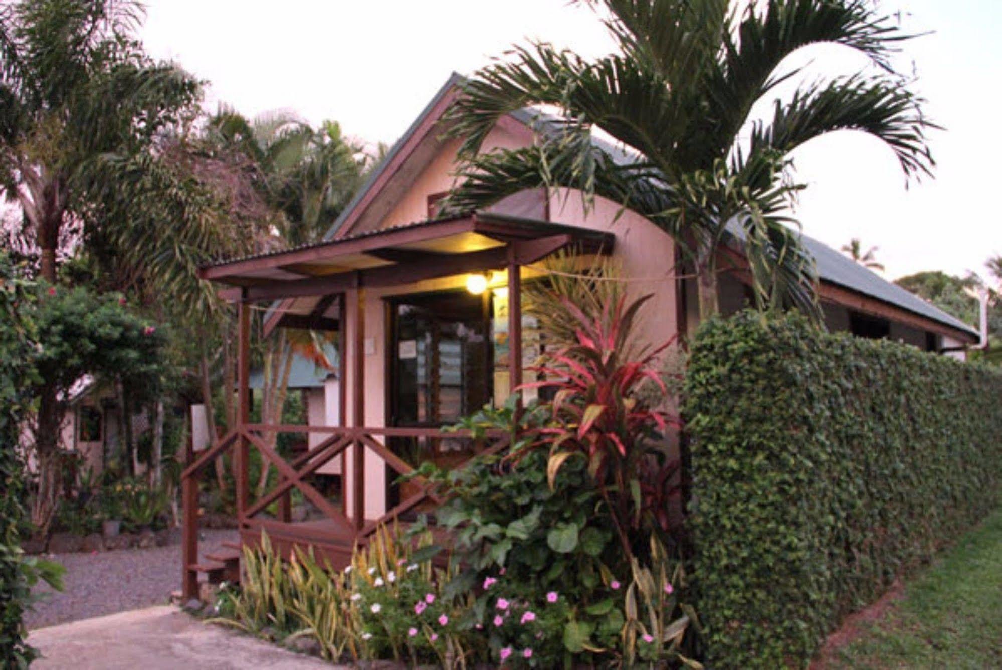 Aroko Bungalows Villa Avarua Bagian luar foto